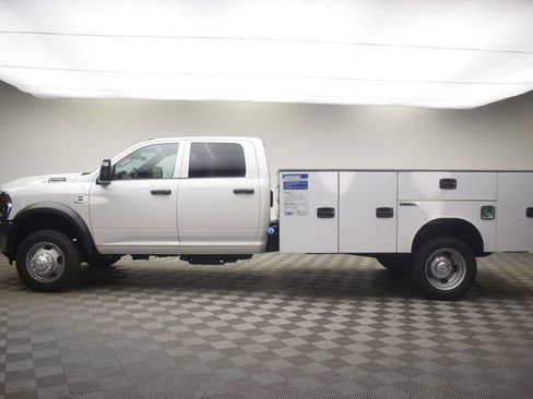 New 2026 RAM 5500 Tradesman w/ Chrome Appearance Group AWD/4WD image 12
