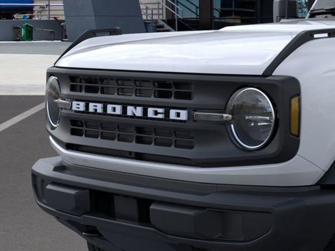 New 2025 Ford Bronco 4-Door image 19