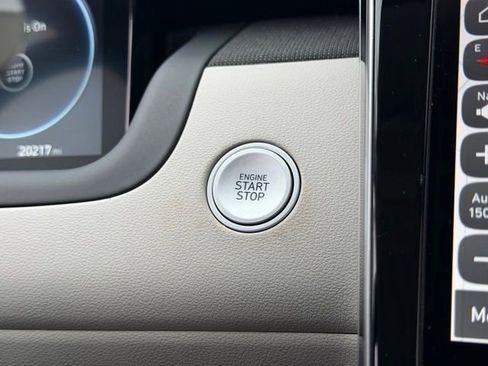 Certified 2023 Hyundai Tucson Limited image 35