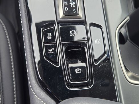Certified 2025 Lexus NX 350h AWD w/ Accessory Package (2T) image 20