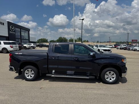 Used 2024 Chevrolet Silverado 1500 LT w/ Protection Package AWD/4WD image 34