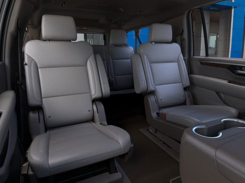 New 2026 Chevrolet Suburban Z71 w/ Comfort Package image 17
