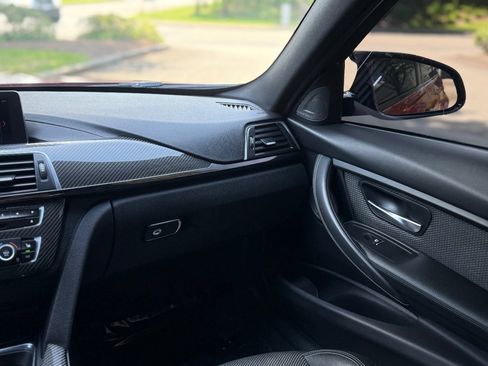 Used 2018 BMW M3 RWD image 27