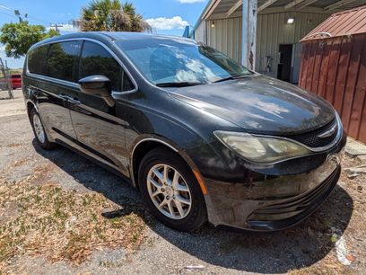 Used 2017 Chrysler Pacifica Touring