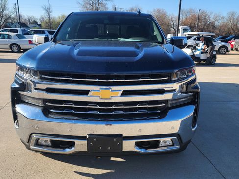 Used 2019 Chevrolet Silverado 1500 LTZ w/ LTZ Plus Package image 2