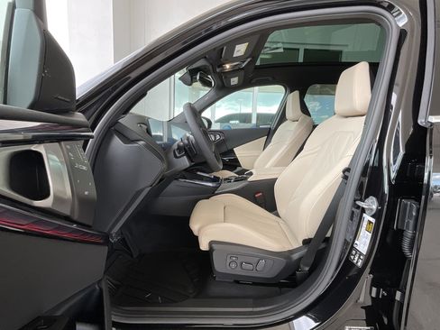 New 2026 BMW X3 xDrive30 w/ Premium Package image 10