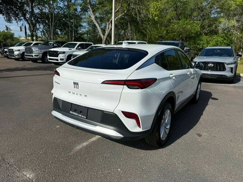 Used 2025 Buick Envista Preferred image 10