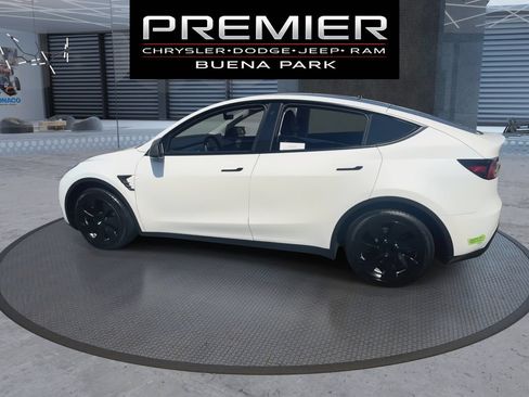 Used 2023 Tesla Model Y Long Range AWD/4WD image 5