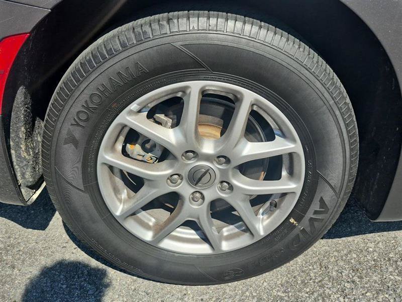Used 2023 Chrysler Pacifica Touring-L FWD image 9