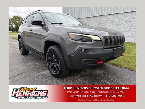 Used 2022 Jeep Cherokee Trailhawk w/ Trailhawk Elite Value Package AWD/4WD image 1