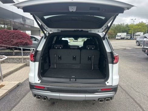 New 2026 GMC Acadia Elevation w/ Elevation Premium Package AWD/4WD image 32