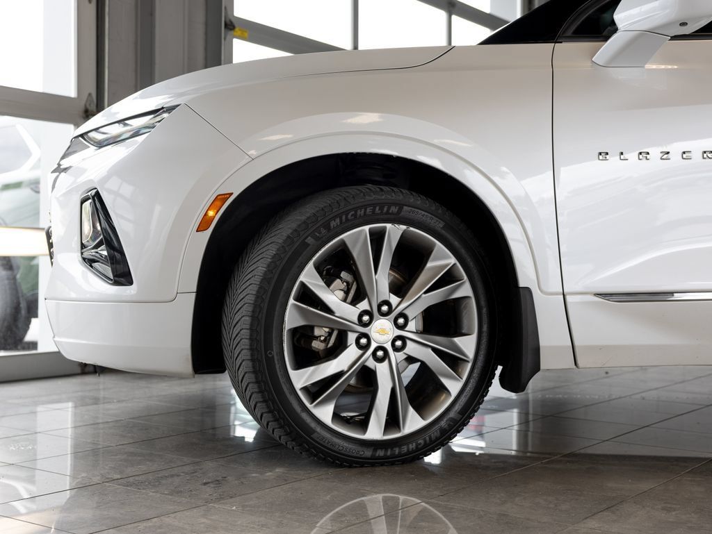 Used 2020 Chevrolet Blazer Premier w/ Driver Confidence II Package FWD image 6
