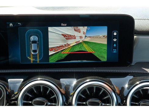 Used 2025 Mercedes-Benz CLA 250 image 39