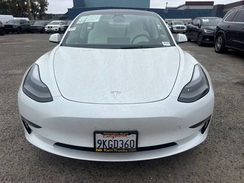 Used 2023 Tesla Model 3 Standard Range RWD image 2