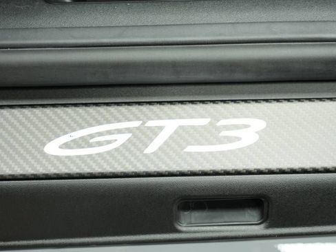 Used 2026 Porsche 911 GT3 RWD image 34