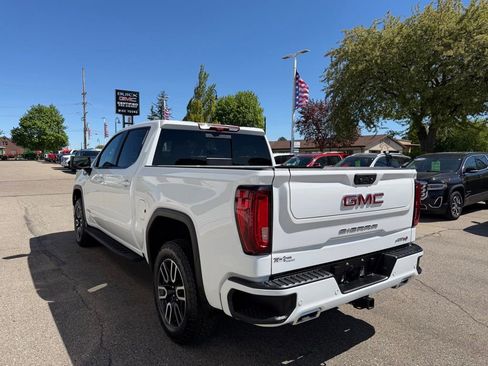 Certified 2025 GMC Sierra 1500 AT4 w/ AT4 Premium Package AWD/4WD image 7