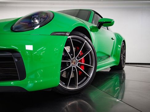 Certified 2022 Porsche 911 Targa 4S AWD/4WD image 12
