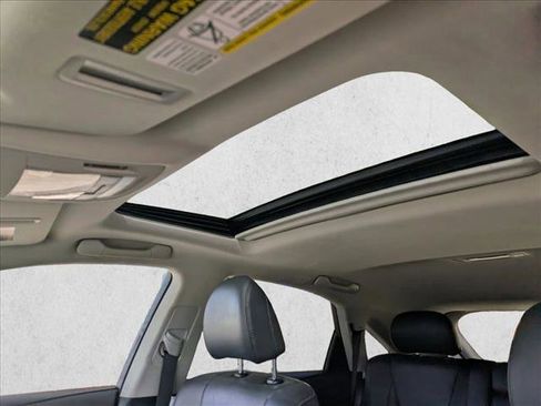 Used 2015 Lexus RX 450h FWD image 18