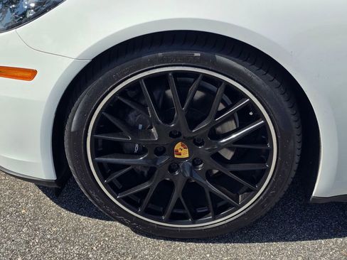 Used 2020 Porsche Panamera 4 AWD/4WD image 27