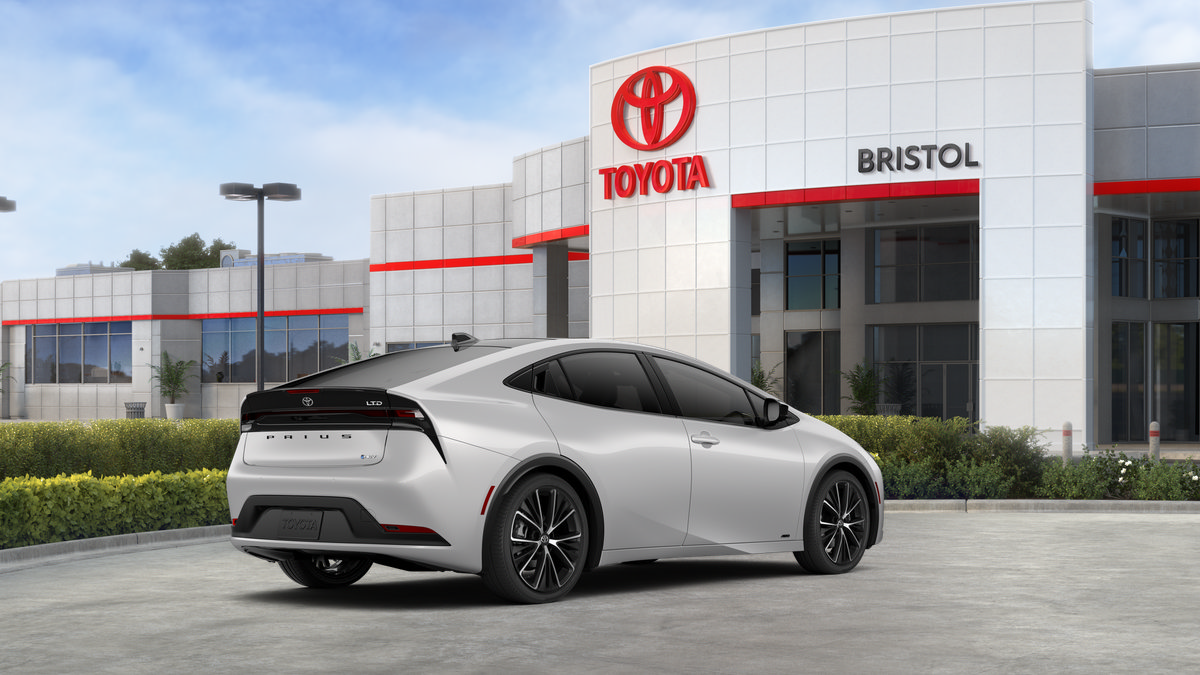 New 2027 Toyota Prius Limited AWD/4WD image 12