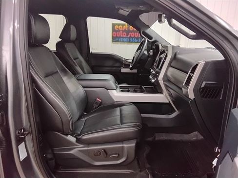 Used 2022 Ford F250 Lariat w/ Black Appearance Package image 14