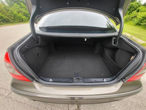 Used 2008 Mercedes-Benz E 350 Sedan image 10