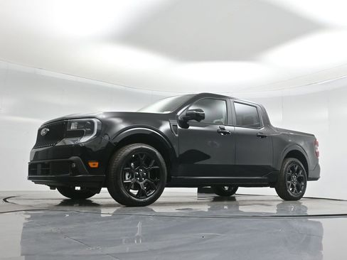 New 2025 Ford Maverick Lobo image 44