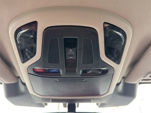 Used 2025 Subaru Outback Premium image 17