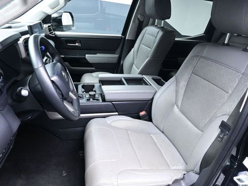 Used 2022 Toyota Tundra Limited image 18