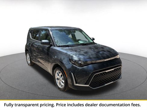 Used 2025 Kia Soul LX w/ LX Technology Package FWD image 1