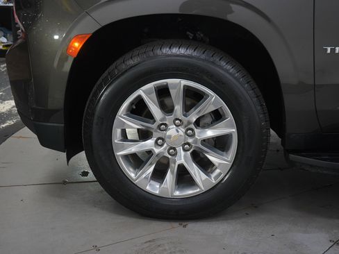Used 2021 Chevrolet Tahoe Premier AWD/4WD image 30