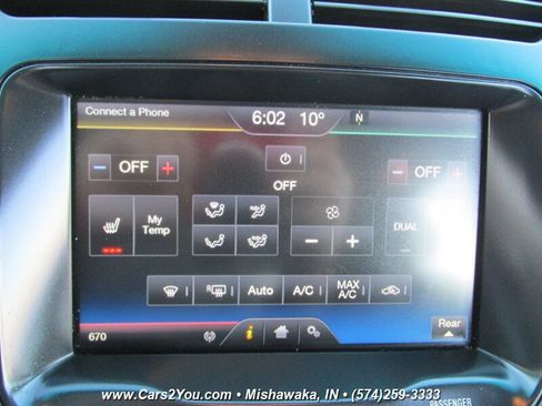 Used 2014 Ford Explorer XLT w/ Equipment Group 202A AWD/4WD image 27