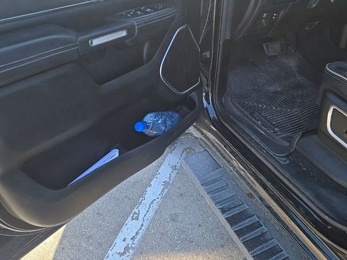 Used 2019 RAM 1500 Laramie w/ Sport Appearance Package image 14