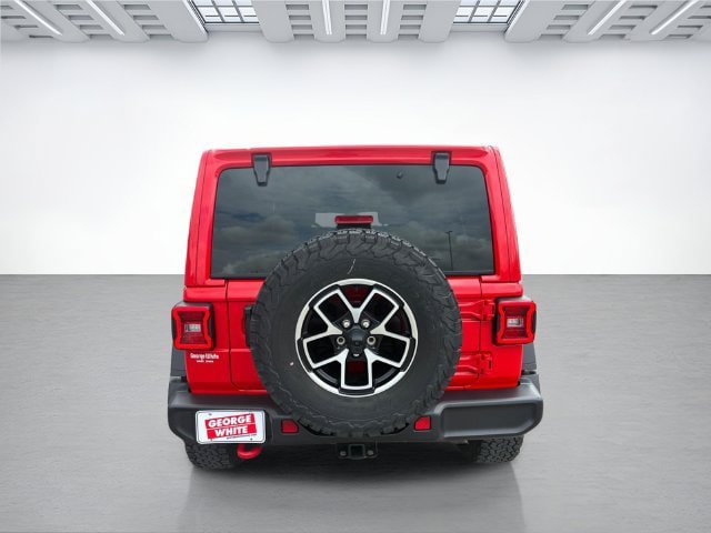 Used 2025 Jeep Wrangler Unlimited Rubicon w/ Convenience Group AWD/4WD image 5