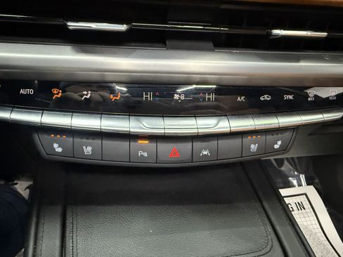 Used 2024 Cadillac XT4 Sport image 21