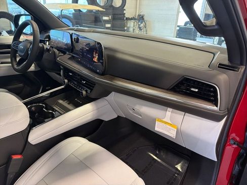 New 2026 Chevrolet Tahoe Premier w/ Sun And Tow Package AWD/4WD image 50