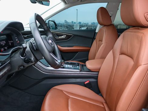 Used 2023 Audi Q8 Premium w/ Convenience Package image 25