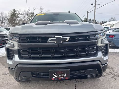 Used 2024 Chevrolet Silverado 1500 LT Trail Boss w/ Convenience Package II image 2