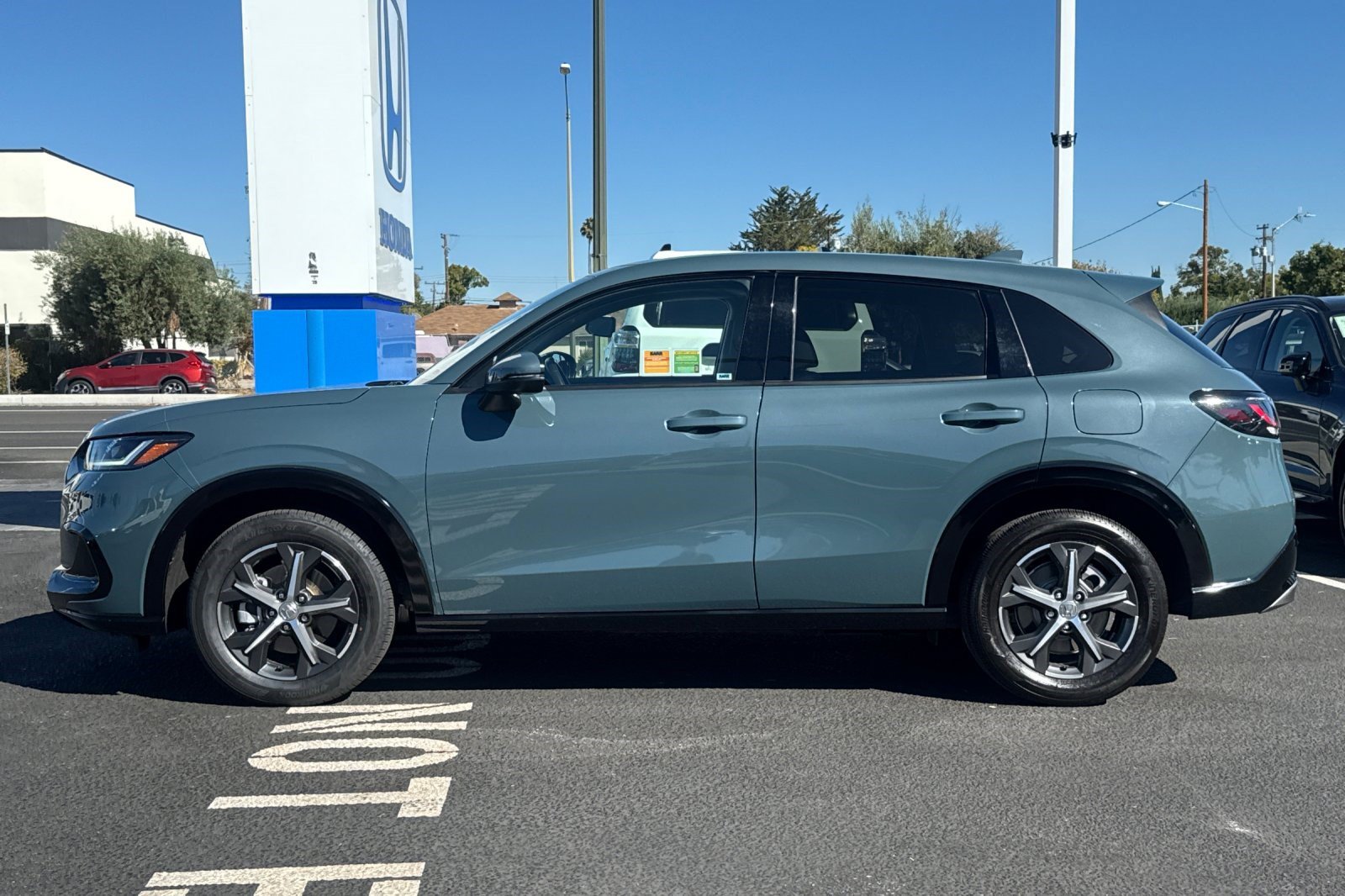 Certified 2024 Honda HR-V EX-L image 2