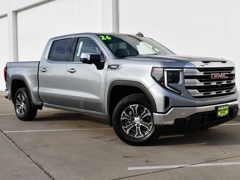Used 2026 GMC Sierra 1500 SLE w/ Preferred Package image 2