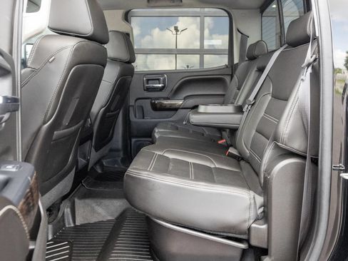 Used 2015 GMC Sierra 2500 Denali w/ Duramax Plus Package AWD/4WD image 18