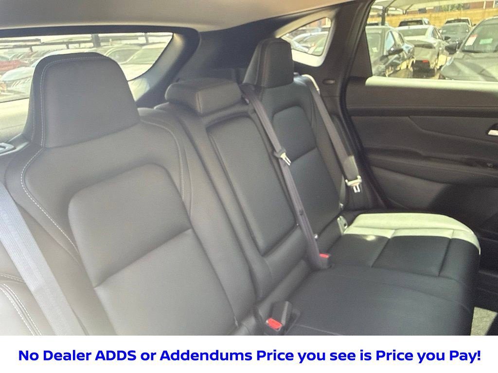 Certified 2025 Nissan Murano SL w/ Cargo Package AWD/4WD image 26