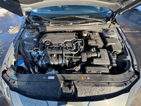 New 2025 Hyundai Elantra SEL image 34