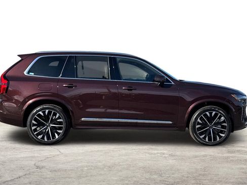 Used 2026 Volvo XC90 B5 Plus w/ Protection Package AWD/4WD image 11