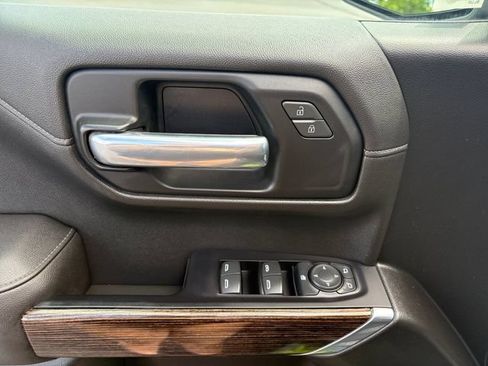 Used 2019 GMC Sierra 1500 SLE w/ SLE Value Package AWD/4WD image 18