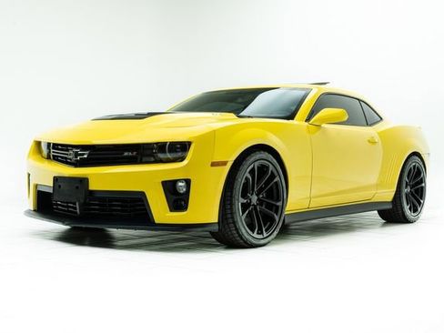 Used 2013 Chevrolet Camaro ZL1 image 8
