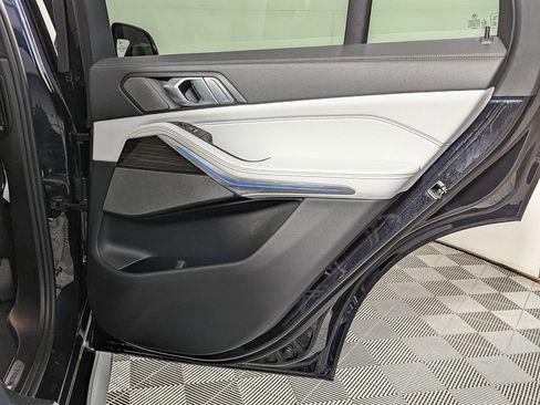 Certified 2023 BMW X5 xDrive40i w/ M Sport Package image 42