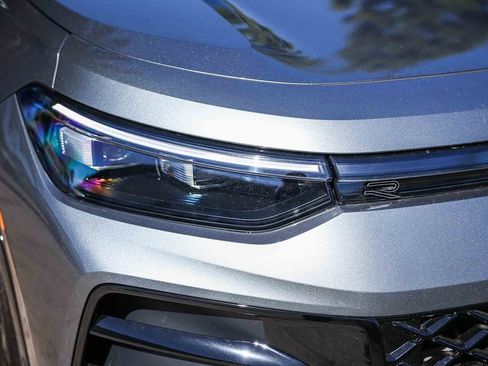 New 2026 Volkswagen Tiguan SE R-Line image 14