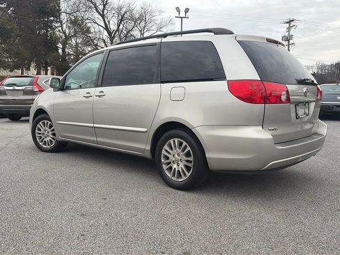 Used 2007 Toyota Sienna XLE Limited image 5