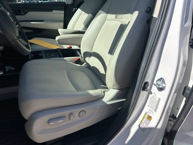 Used 2025 Honda Odyssey EX-L image 15